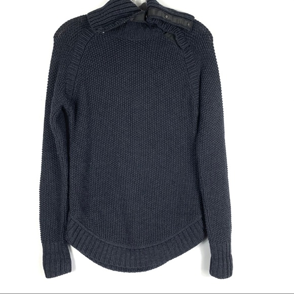 Lululemon Passage To Prana Sweater 